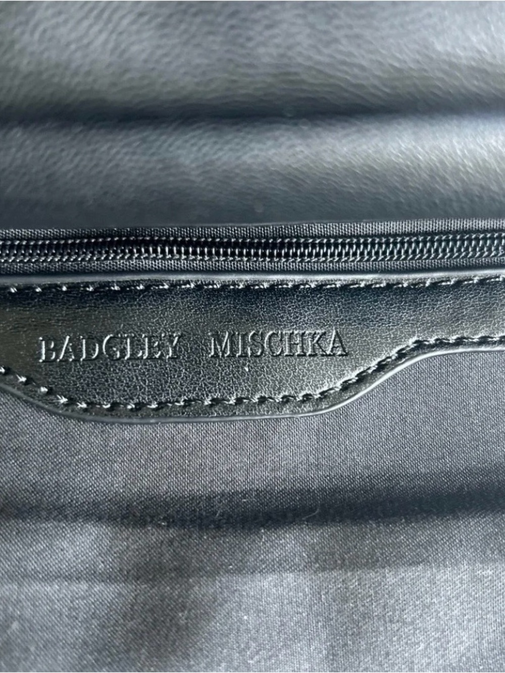Bradgley Mischka Black Leather Quilted Handbag. - Picture 11 of 13